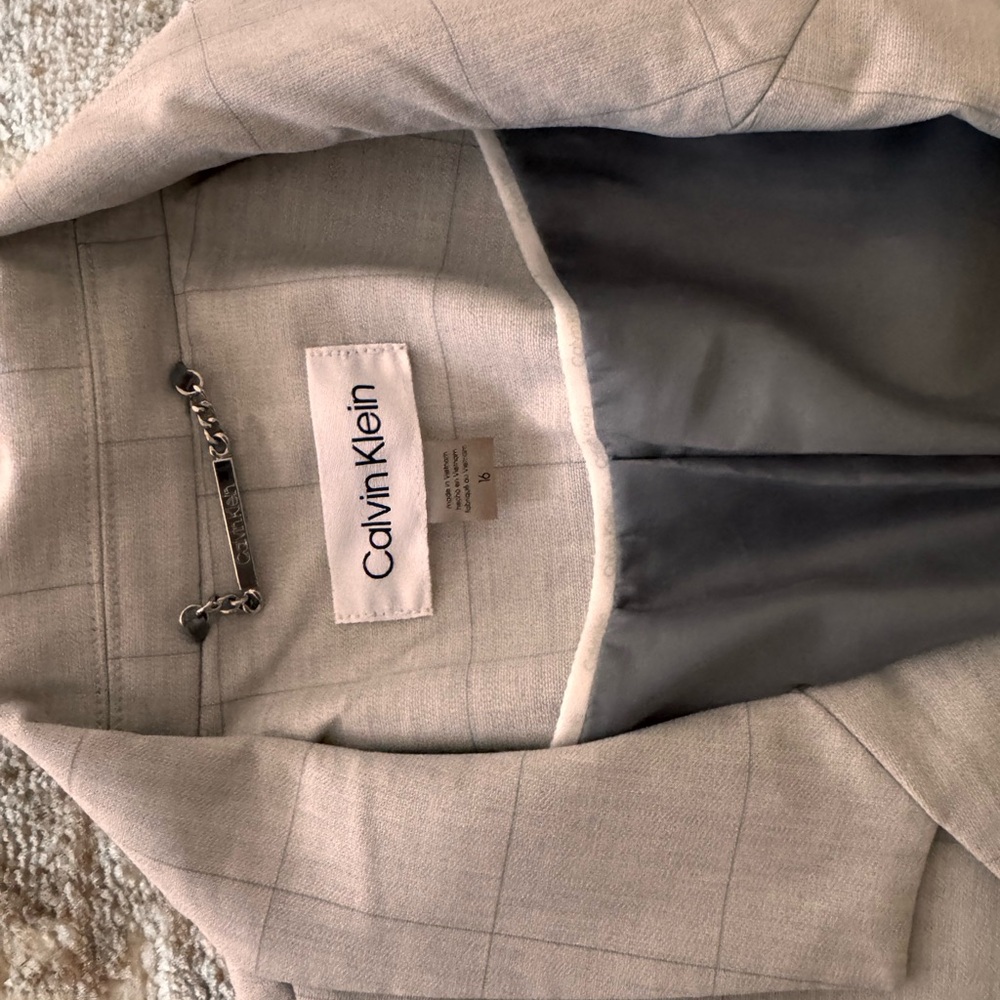 Calvin Klein Gray Plaid Blazer Size 16 - Picture 2 of 2